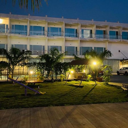 Viola Beacon Resort, Lonavala Exterior photo