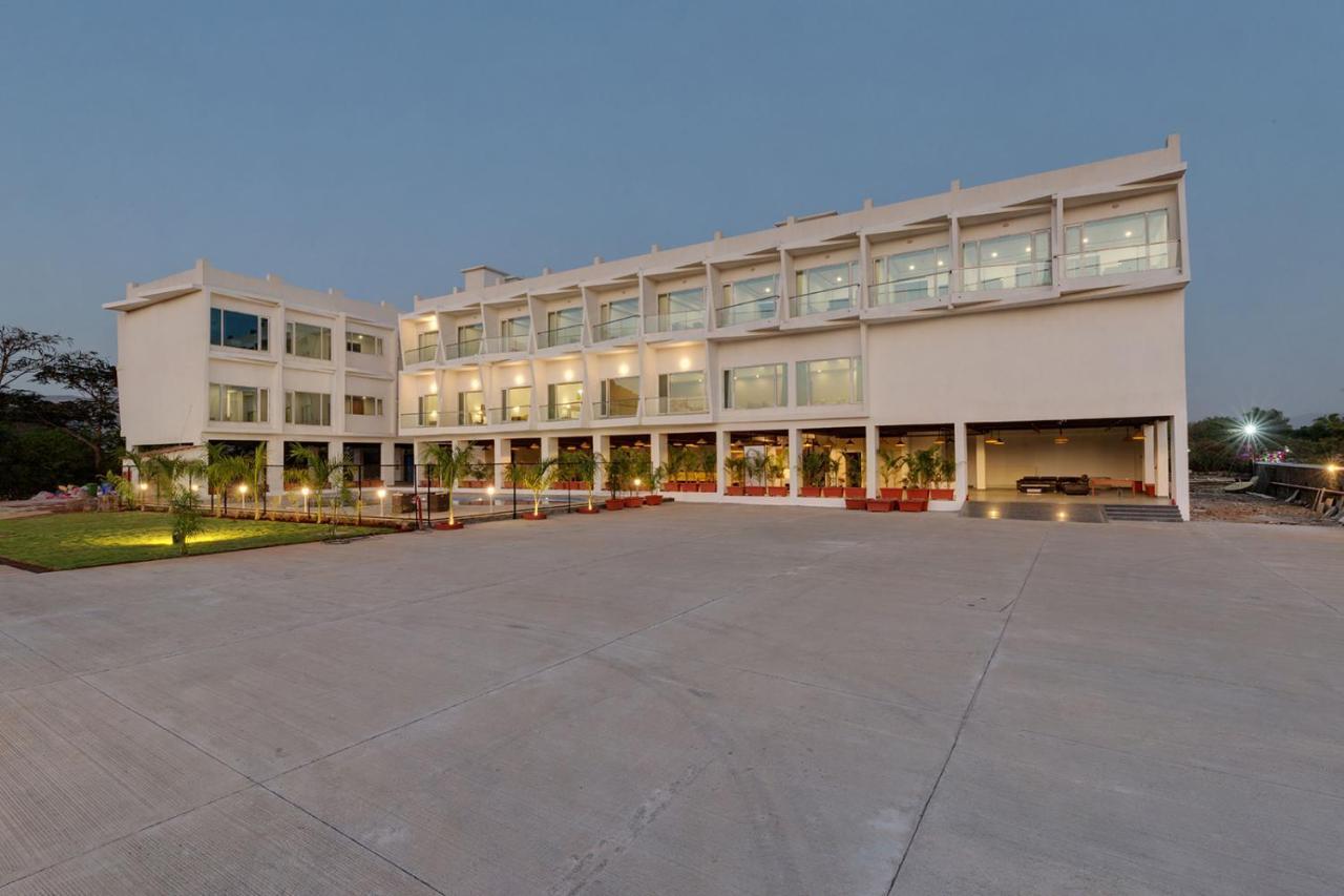 Viola Beacon Resort, Lonavala Exterior photo